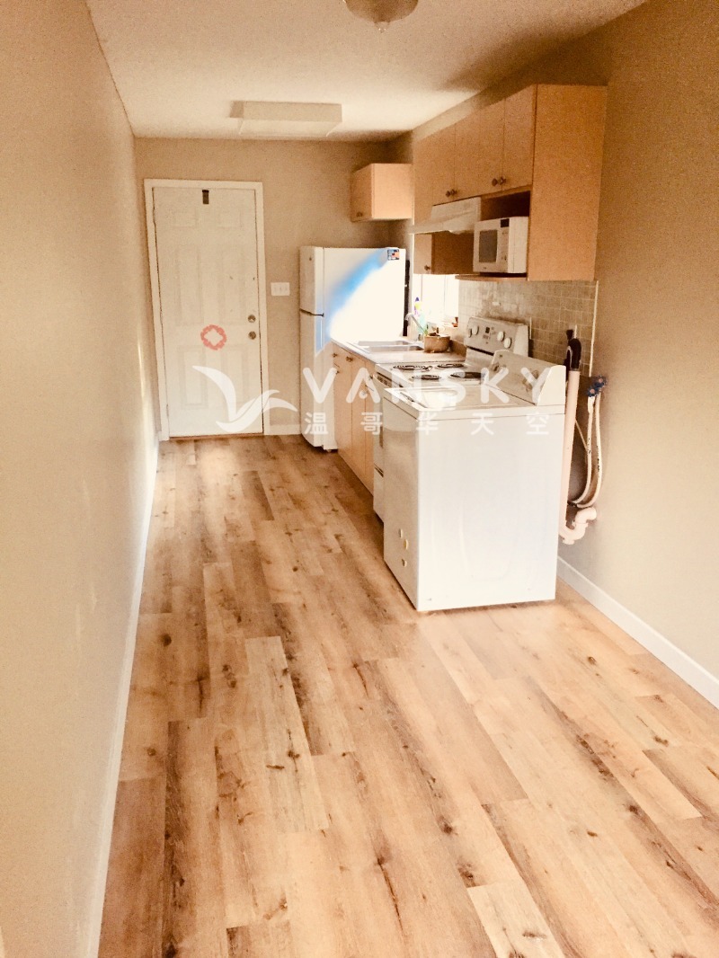 221213202955_Kitchen .jpg